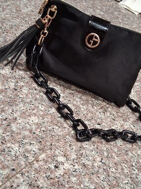 Black Women's Crossbody Bag with Chain Strap.Brand NEW